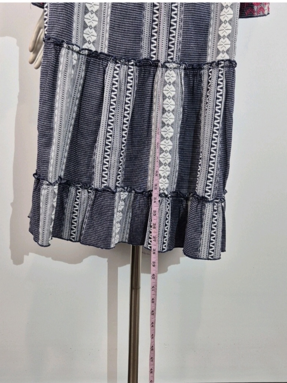 John Mark Women's Dress Size L Floral Embroidered Blue White Pink Stripe NWT 25 - Picture 4 of 11